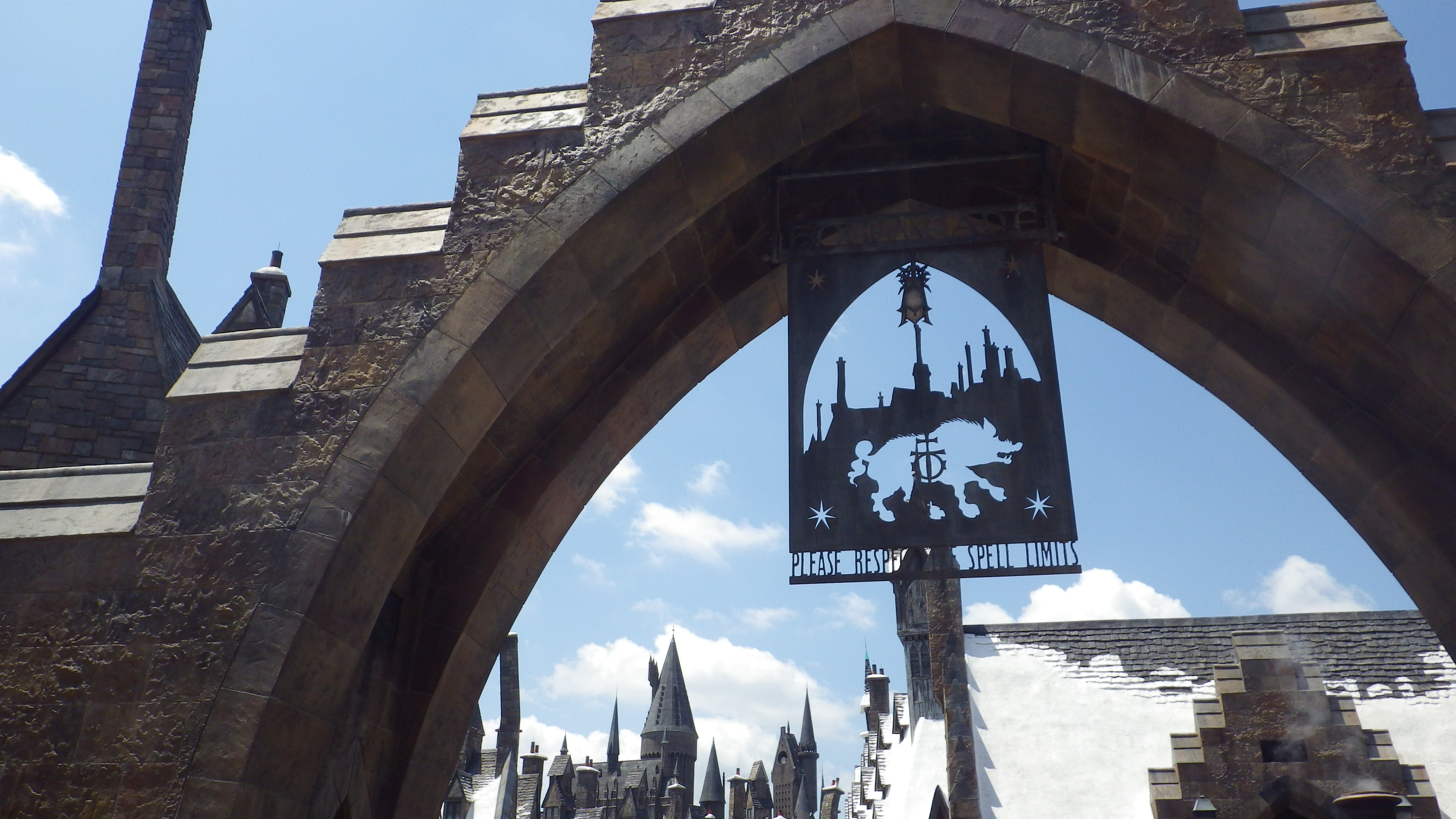 The Dueling Challenge: Harry Potter, London vs Orlando?
