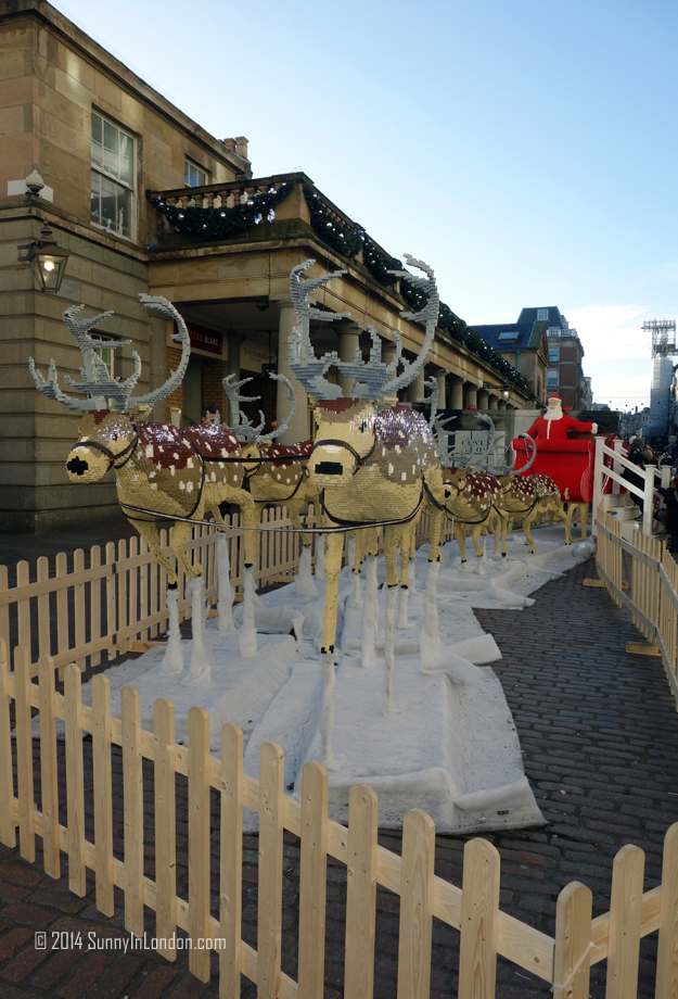 Things to Do in Covent Garden London, Pet the Reindeer!