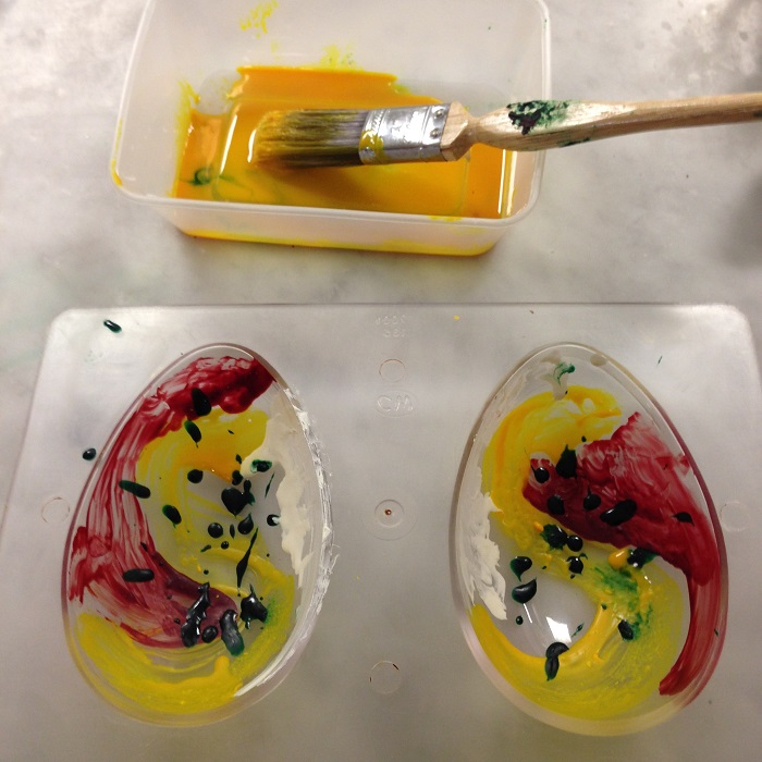 hotel-cafe-royal-chocolate-easter-egg-decorating-class