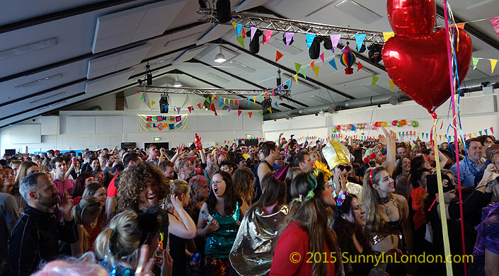 raves-in-london-morning-gloryville