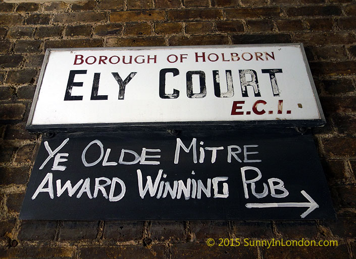london-pub-crawl-ye-olde-mitre-city