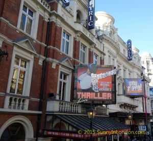 Stanfords Horse-Drawn Omnibus Tours in London - Sunny in London