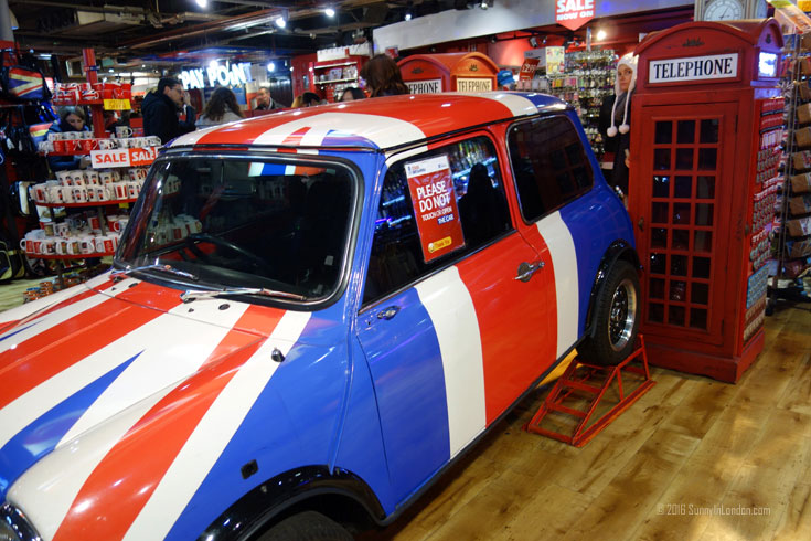 Cool Britannia Piccadilly Circus London Mini Cooper