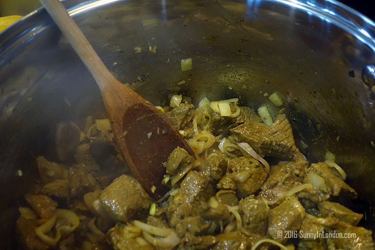 Lamb Saag Aloo Recipe- Spinach and Potato Indian Curry from a British man living in London