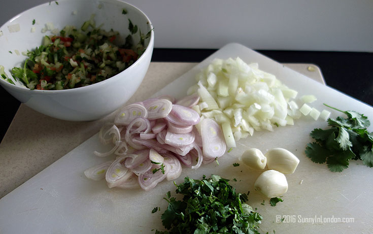 Lamb Saag Aloo Recipe- Spinach and Potato Indian Curry from a British man living in London