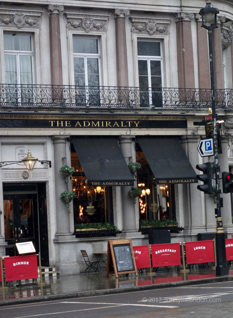 admiralty-pub-review-london-trafalgar-square