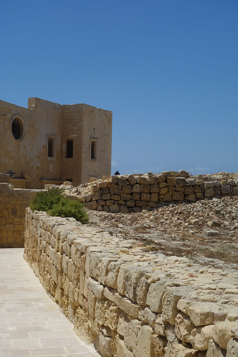 visiting-blue-lagoon-malta-gozo-comino-advice-citadel