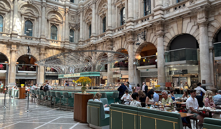 things-to-do-near-leadenhall-market-london-the-royal-exchange