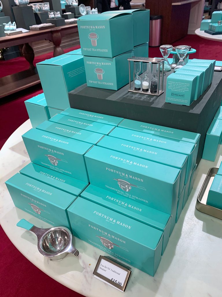 best-things-to-buy-in-london-fortnum-and-mason-tea-hampers