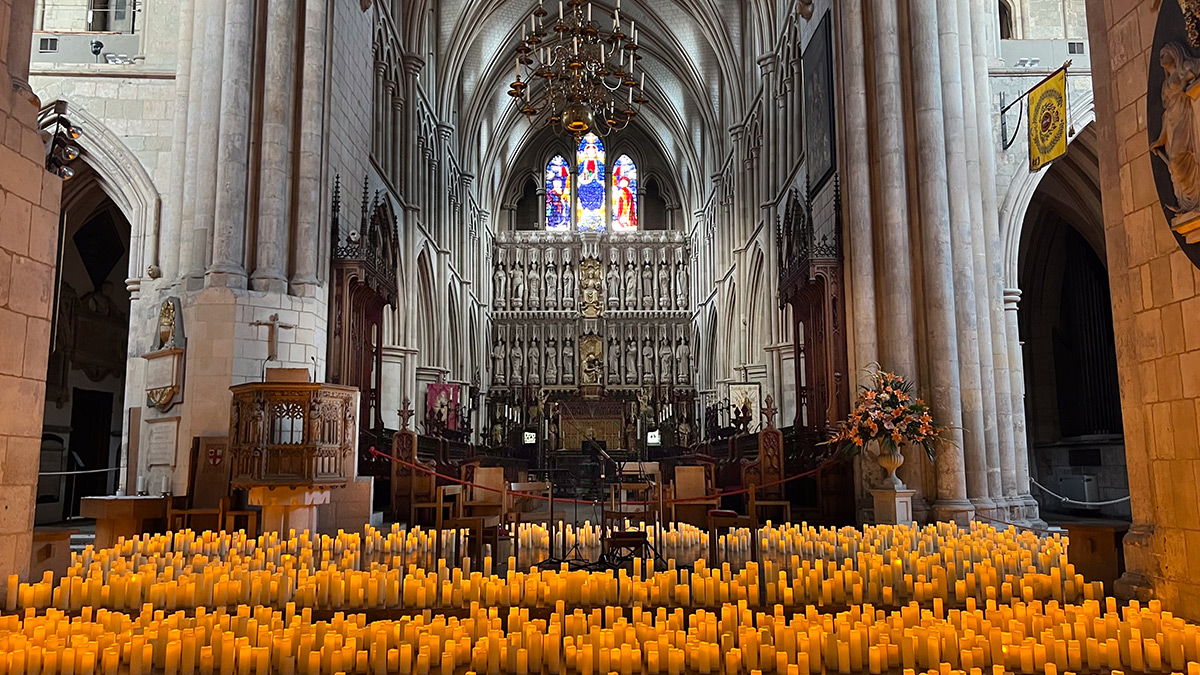 things-to-do-in-london-for-couples-candlelight-concert-southwark-cathedral