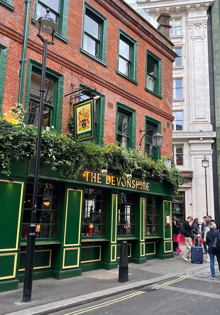 Things to Do in London in March-Devonshire pub-soho