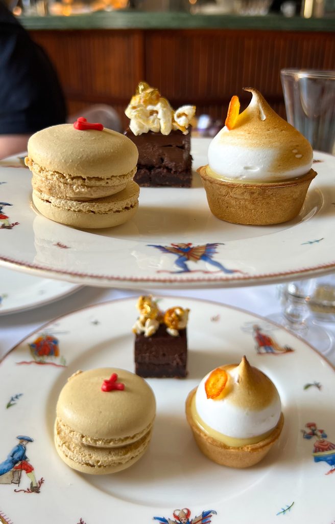 best-afternoon-tea-in-london-theatre-royal-drury-lane