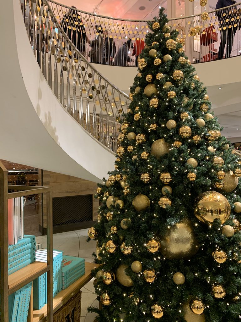 best-things-to-do-in-london-at-christmas-sunny-in-london-fortnum-and-mason