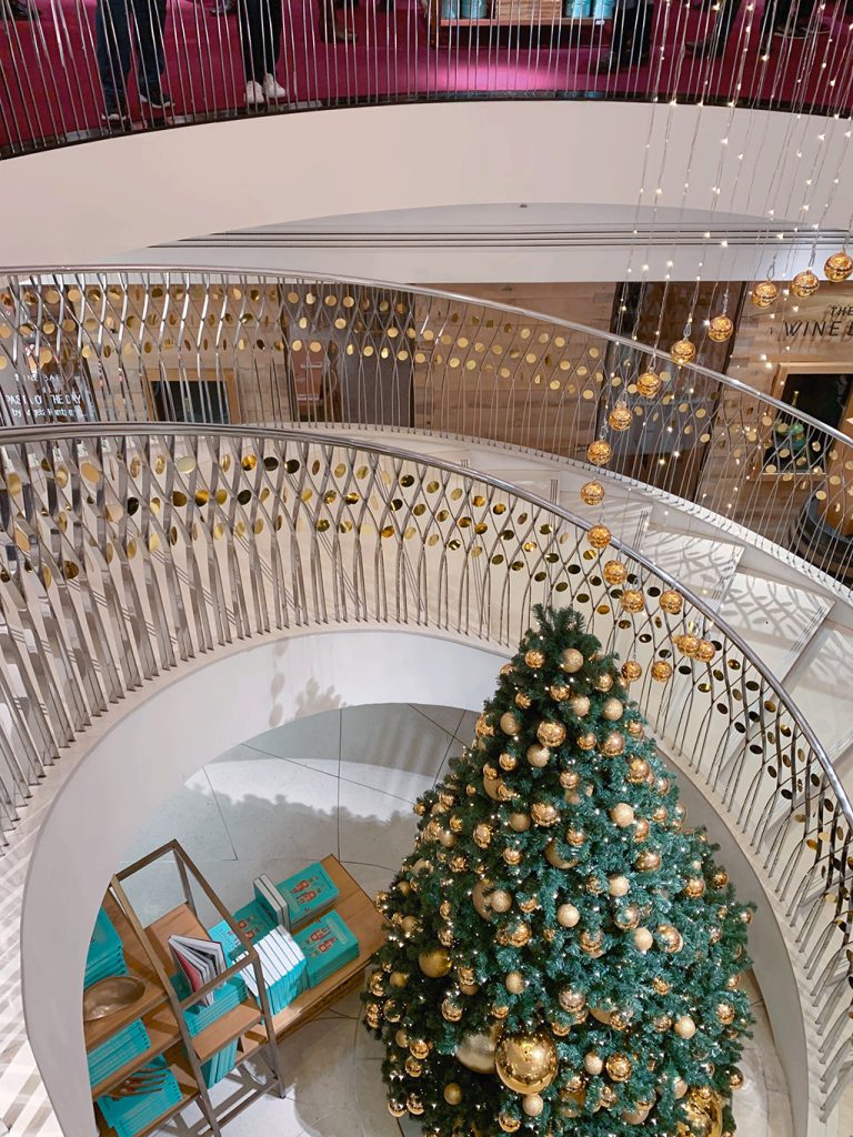 best-things-to-do-in-london-at-christmas-sunny-in-london-fortnum-and-mason